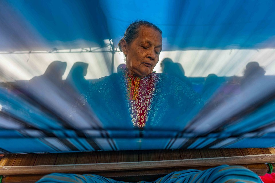 Button weaver- The Best Photos of Women