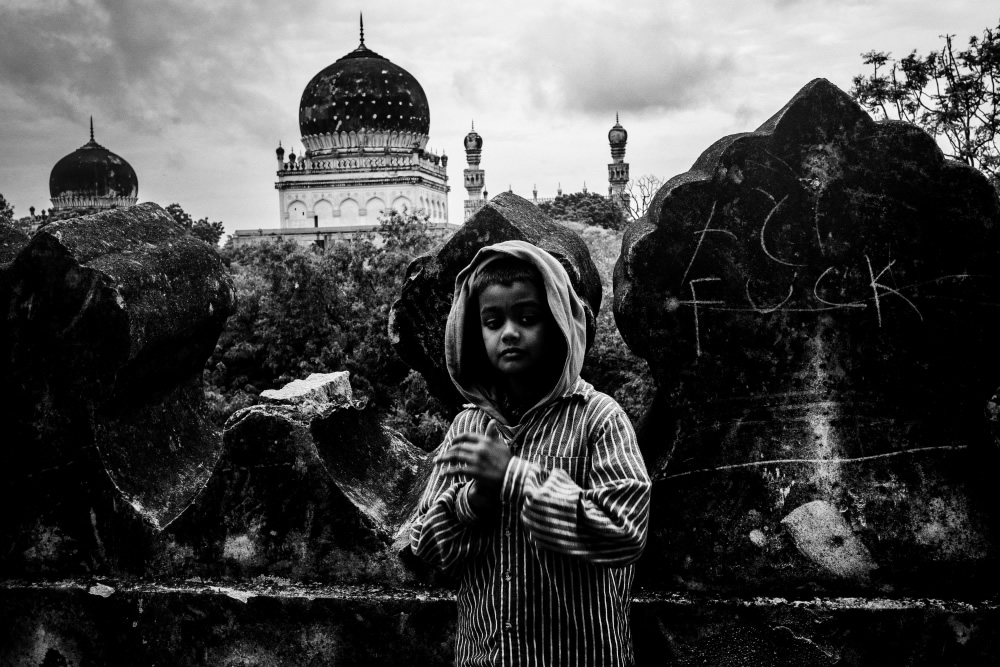 Inspiring Interview With Indian Street Photographer Zahir Abbas