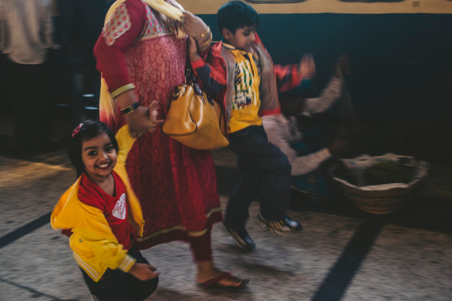 Kamlapur Railway Station Dhaka: Photo Series by Shafiqul Islam