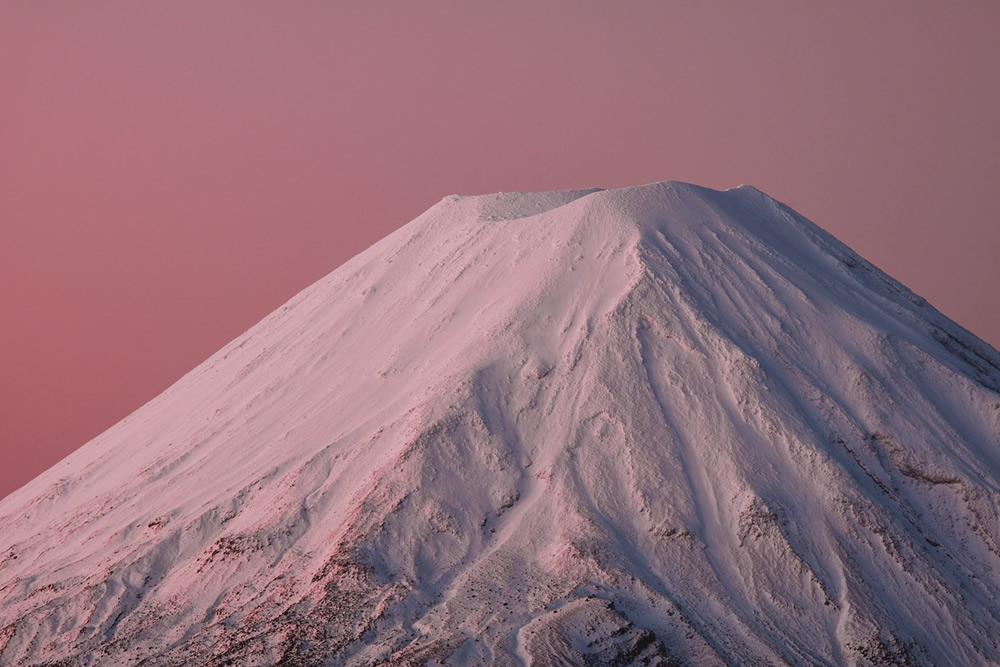 Travel Photographer Javi Lorbada Beautifully Captured Whakapapa Landscapes