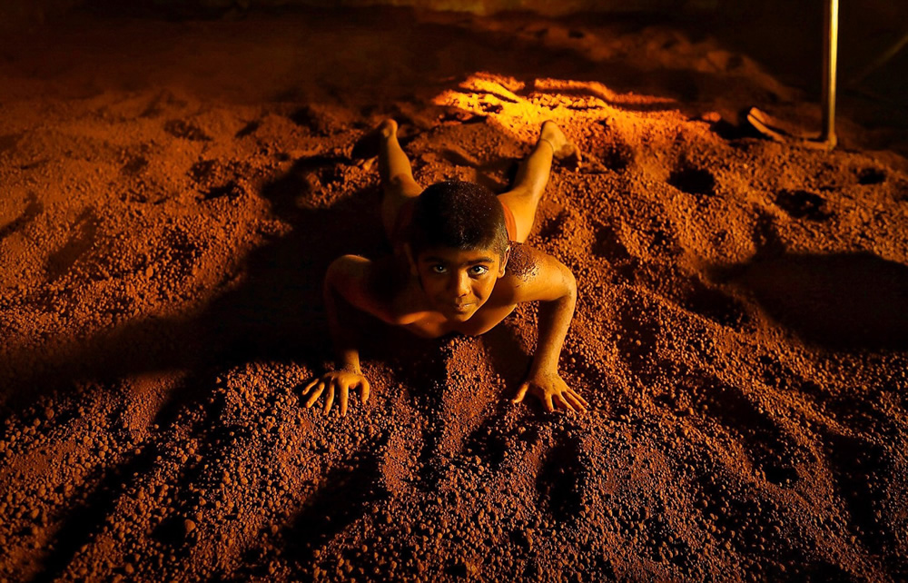 Kushti: Mud Warriors Of Kolhapur, India By Rahul Machigar