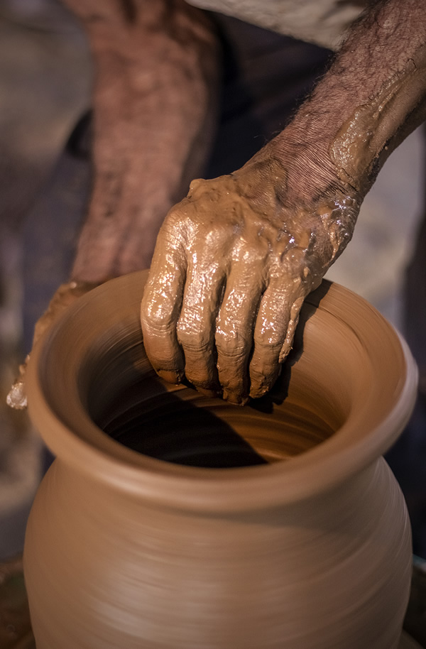 Summer Calling: Pottery Village In India By Chetan Kotak