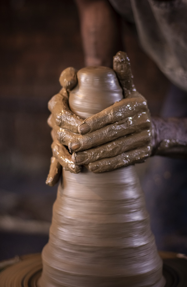 Summer Calling: Pottery Village In India By Chetan Kotak