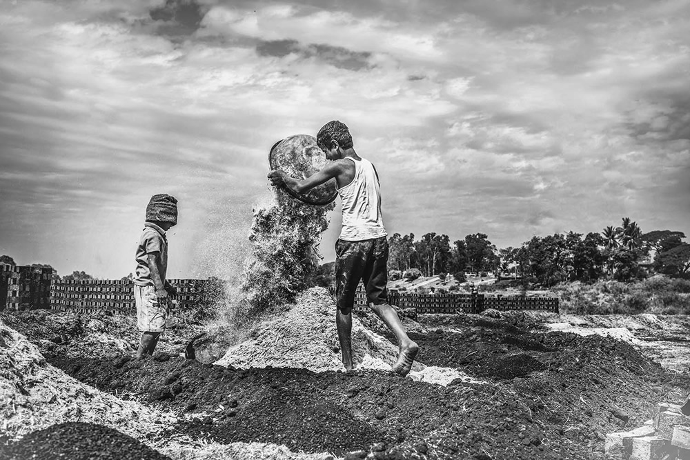 Brick Factory: Photo Story by As Dnyaneshwar Vaidya