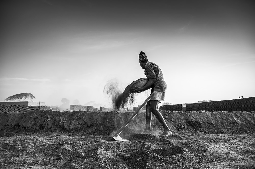 Brick Factory: Photo Story by As Dnyaneshwar Vaidya