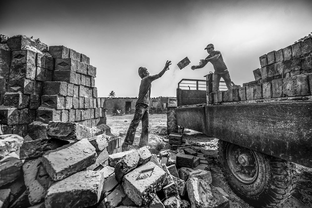 Brick Factory: Photo Story by As Dnyaneshwar Vaidya