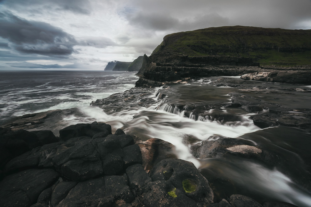 Faroe Islands: Beautiful Landscape Photography by Sebastian Holmer