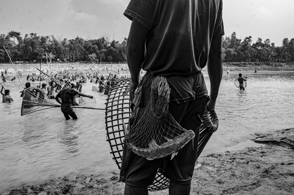 Polo Bawa: Traditional Fishing Festival in Bangladesh by Ayman Nakib