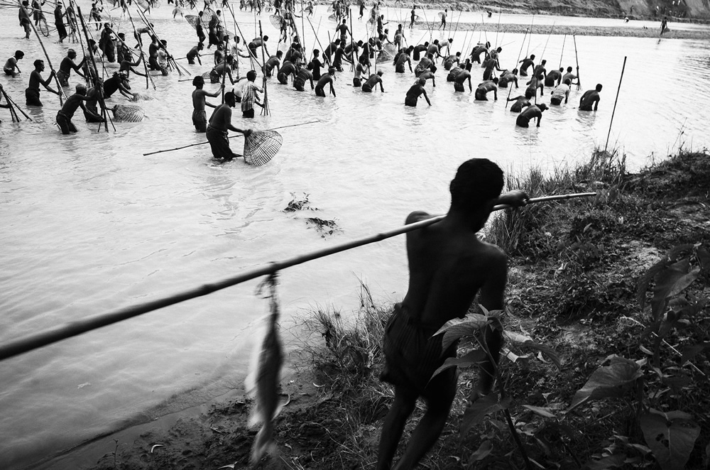 Polo Bawa: Traditional Fishing Festival in Bangladesh by Ayman Nakib