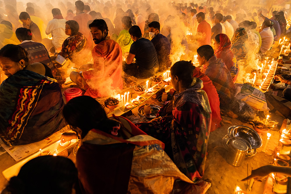 The Light of the Souls: Rakher Upobash by Md.Arifuzzaman