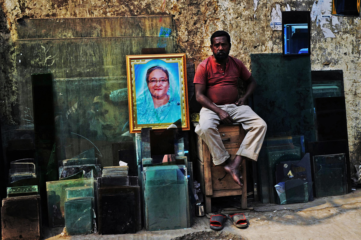 A Way Into Dhaka: Travel Experience By Zamrus Zam