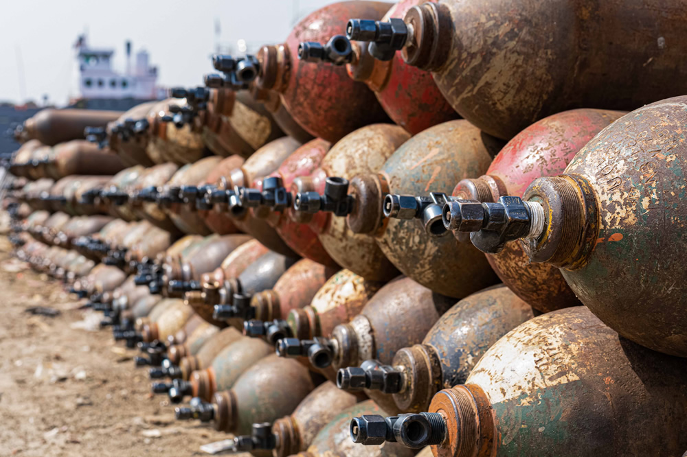 Dhaka Dockyard: Tale of a Slagged Land in the City by Saiful Islam