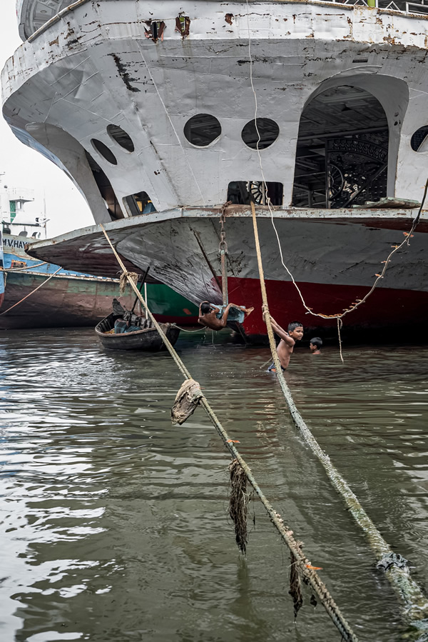 Dhaka Dockyard: Tale of a Slagged Land in the City by Saiful Islam