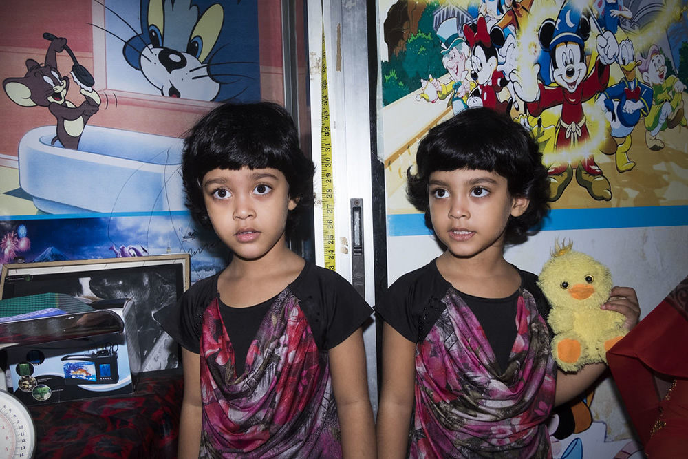 Identical: Photo Series by Muhammad Imam Hasan