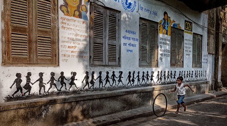 Street Wall Art From Kolkata: Photo Series By Shibasish Saha