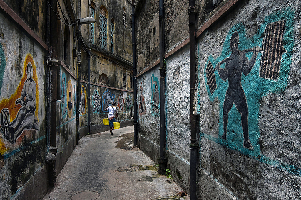 Street Wall Art From Kolkata: Photo Series By Shibasish Saha