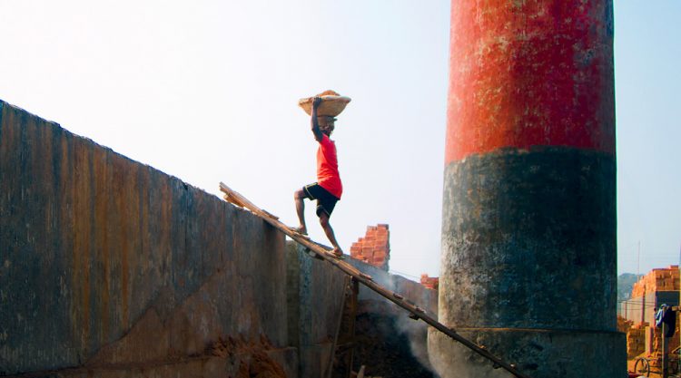 Colorless Lives Around The Brick Factories: Photo Story By Ehsanul Siddiq Aranya