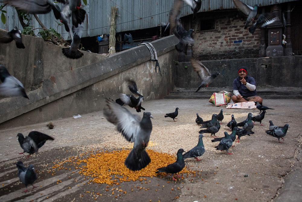 Life Around The Ghats Of Howrah By Pritam Sen