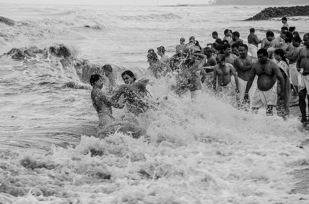 For The Manes: Karkidaka Vavu Bali at Varkkal Beach, Kozhikode