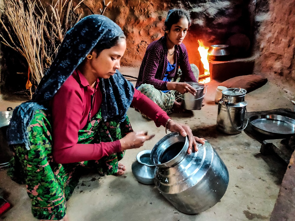 Life Of MGNREGA Workers During Pandemic By Sunil Khandal