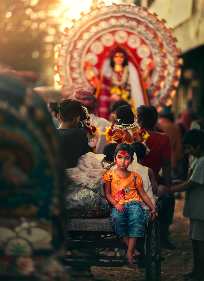 Beauty Amidst Chaos: From The Streets Of Dhaka Ashraful Arefin