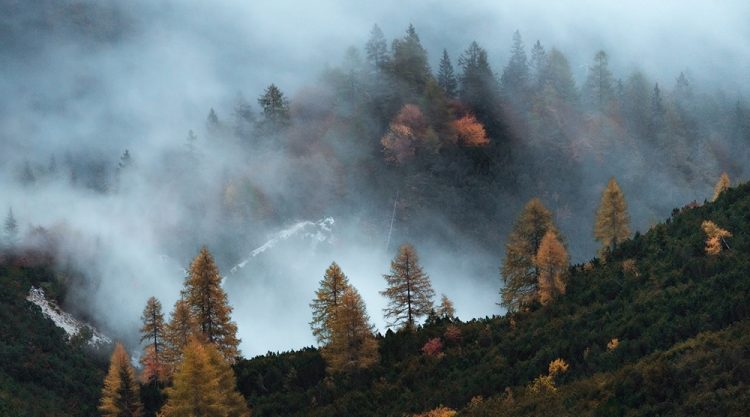 Photographer Stian Klo Captures Beautiful Atmospheric Moments From Dolomites, Italy