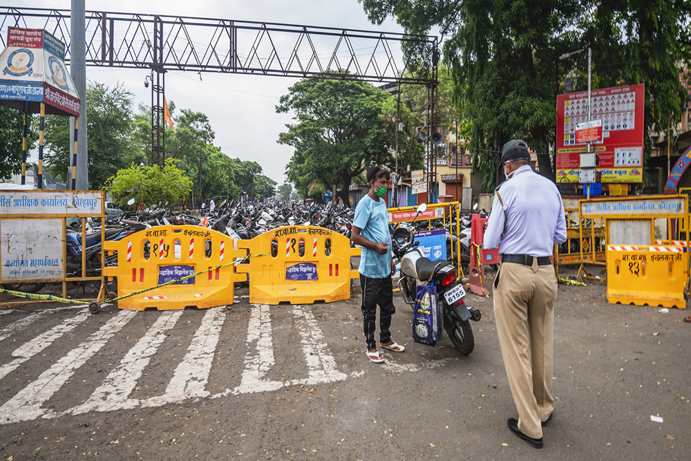 Life In Covid Pandemic: Photo Series by Dashawatar Bade