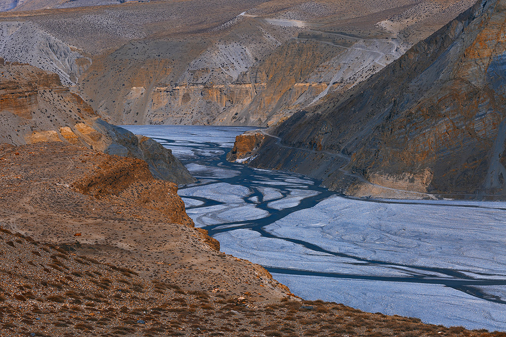 Mountains in Nepal: Beautiful Himalayan Landscapes By Erika Parfenova