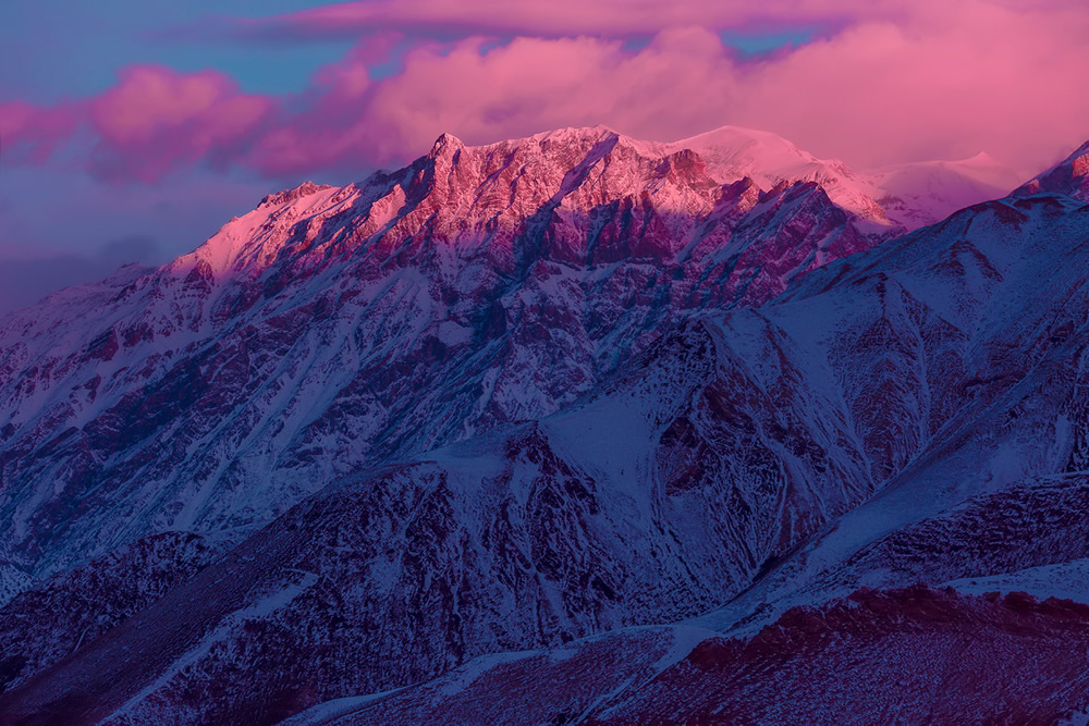 Mountains in Nepal: Beautiful Himalayan Landscapes By Erika Parfenova