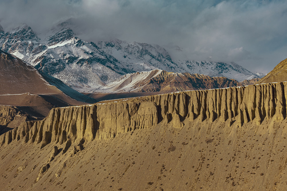 Mountains in Nepal: Beautiful Himalayan Landscapes By Erika Parfenova