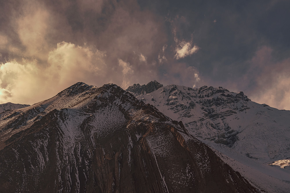 Mountains in Nepal: Beautiful Himalayan Landscapes By Erika Parfenova