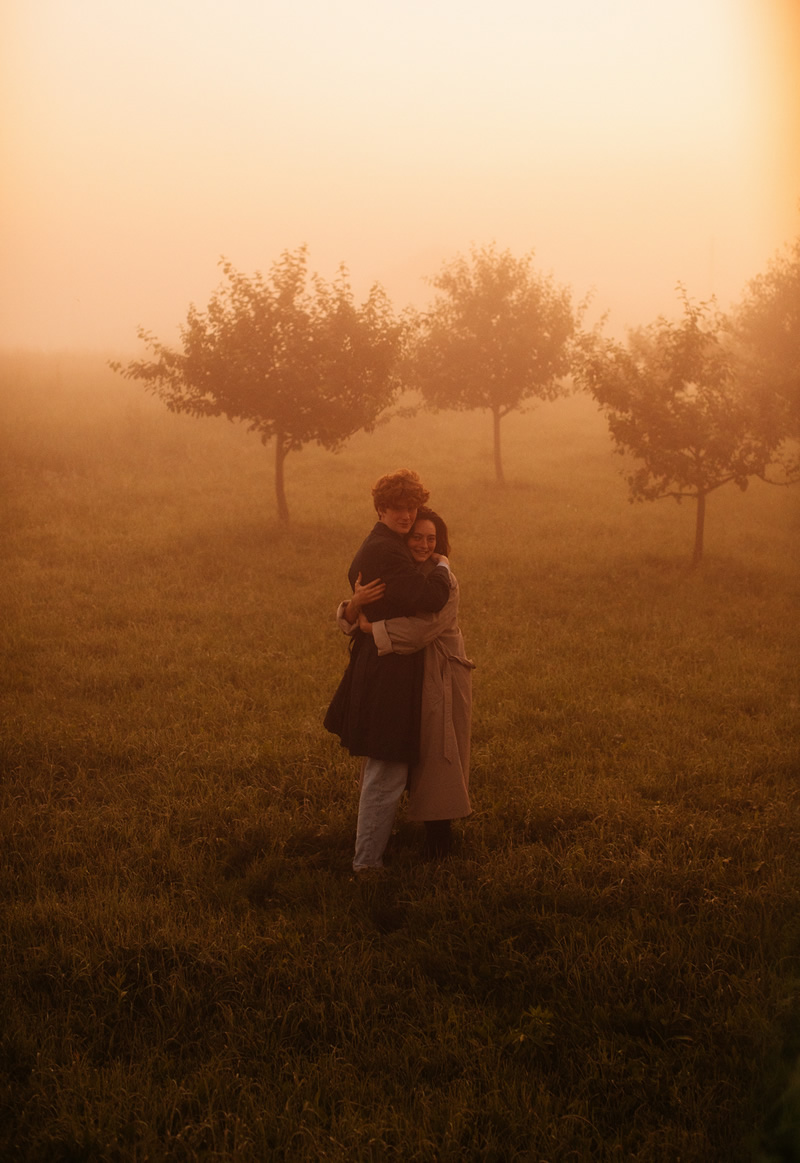 Love 90's: Beautiful Couple Series By Marta Syrko