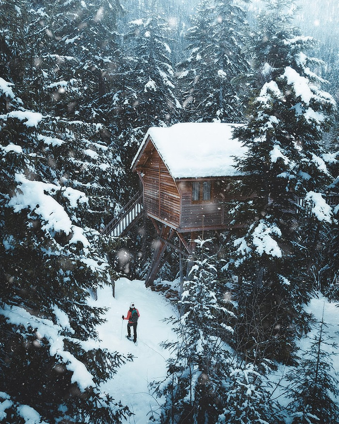 Snowshoeing - Mercantour National Park, Southern French Alps, France