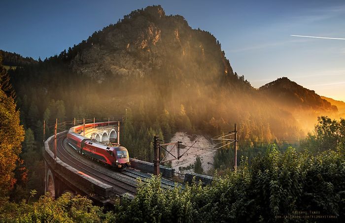 Tamas Rizsavi Beautiful Train Photographs In Exciting Places