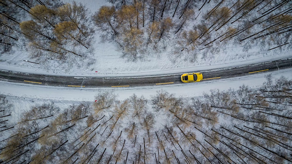 Porsche Ice Experience: Photographer Kai Hartmann Stunningly Captured in Northern China, Inner Mongolia