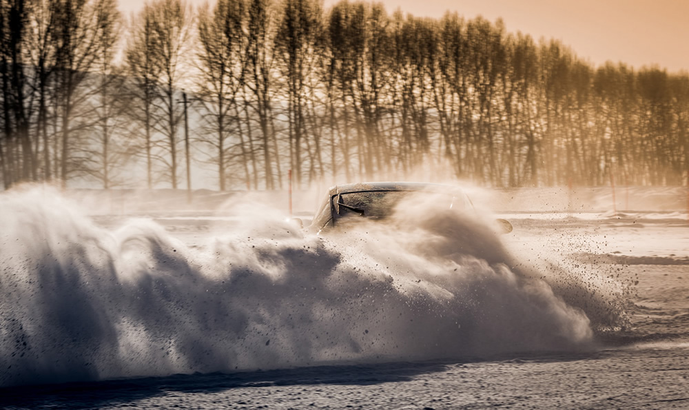 Porsche Ice Experience: Photographer Kai Hartmann Stunningly Captured in Northern China, Inner Mongolia