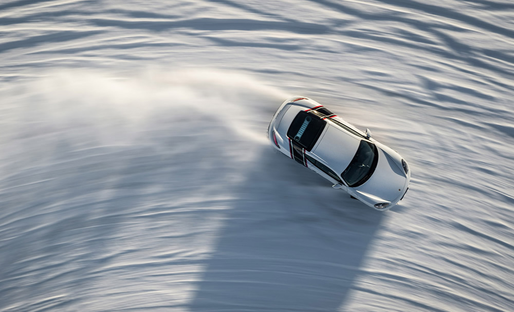 Porsche Ice Experience: Photographer Kai Hartmann Stunningly Captured in Northern China, Inner Mongolia