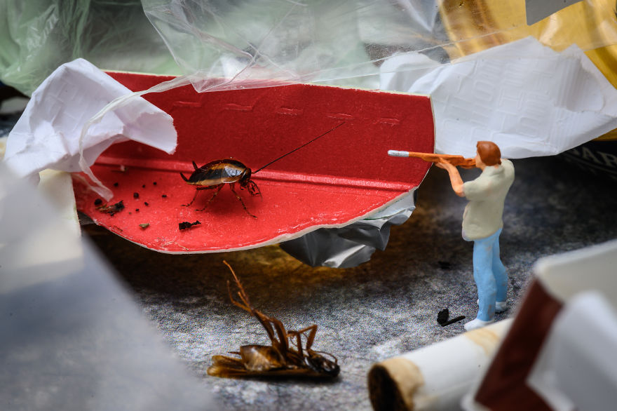 Tiny Worlds From Everyday Objects And Mini Figurines By Peter Csakvari