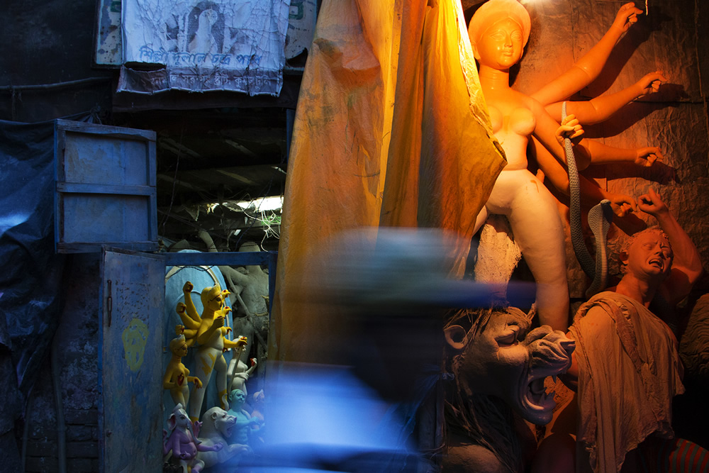 Kumartuli: Where Humans Create Gods By Avishek Majumder