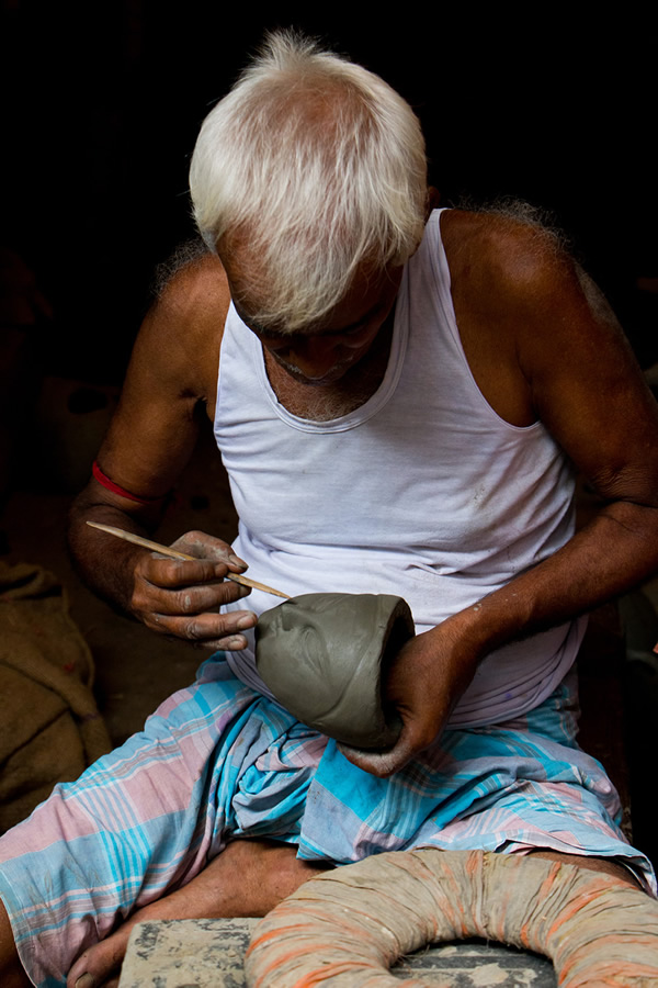 Kumartuli: Where Humans Create Gods By Avishek Majumder