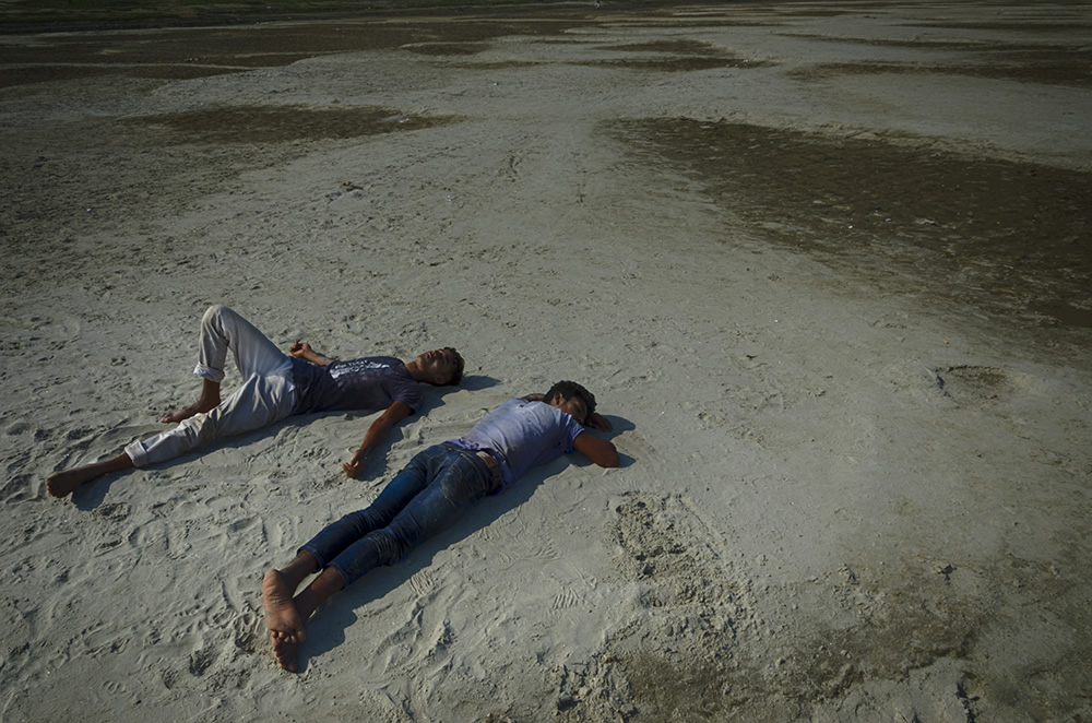 Sleeping Tales: Photo Series By Abu Rasel Rony