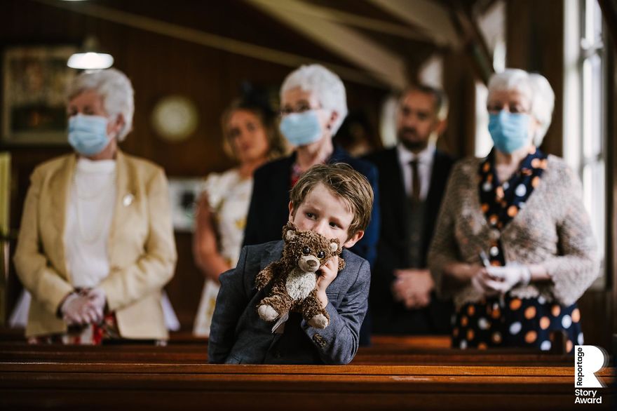 The Best 25 Wedding Photos Taken During The Pandemic