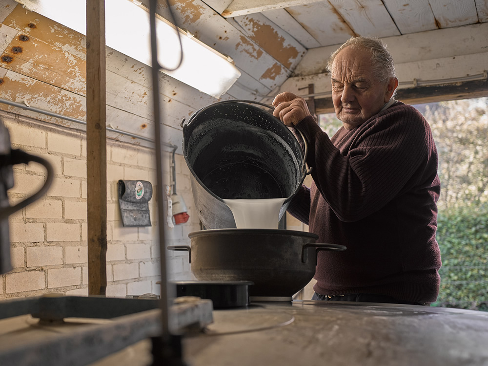 Boer Gerrit: The Last Farmer In Usselo Captured By Jeroen Nieuwhuis