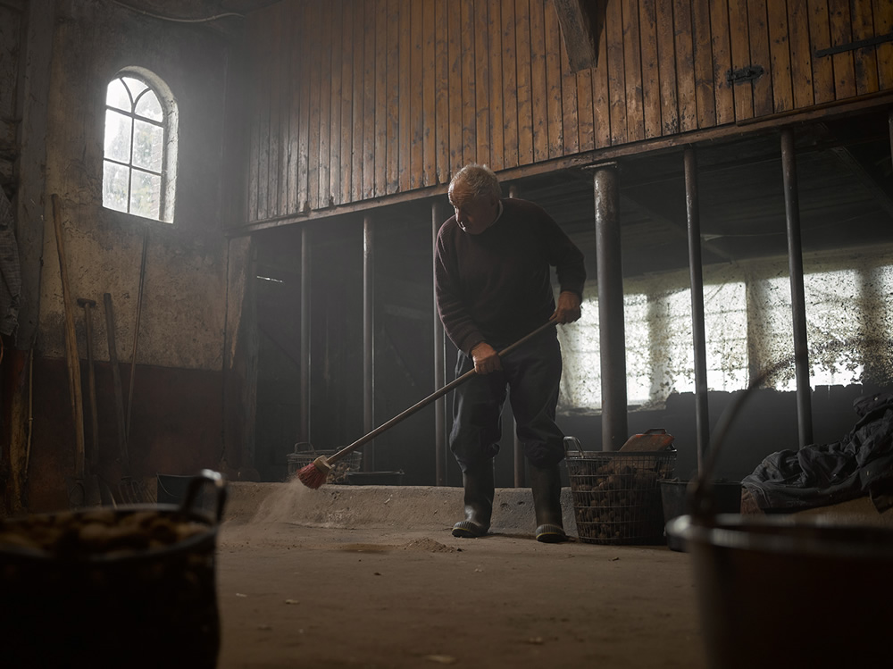 Boer Gerrit: The Last Farmer In Usselo Captured By Jeroen Nieuwhuis