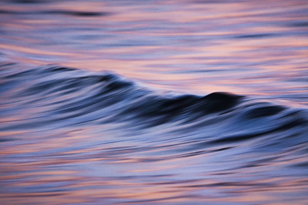 The Motion: The Flowing Waves Of The Atlantic Ocean By Roland Kramer