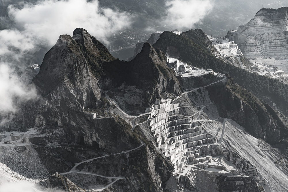 The Quarried: Marble Quarrying In Northern Tuscany By Roland Kramer