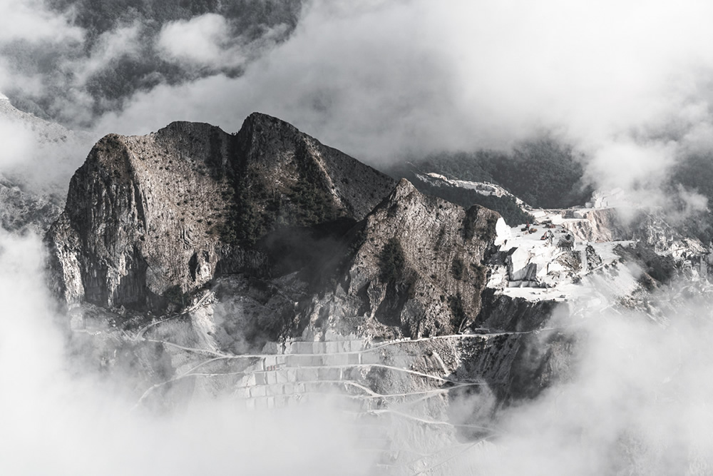 The Quarried: Marble Quarrying In Northern Tuscany By Roland Kramer