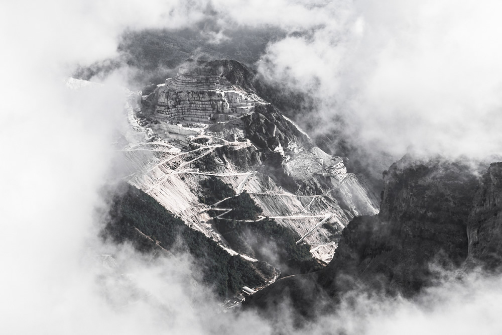 The Quarried: Marble Quarrying In Northern Tuscany By Roland Kramer