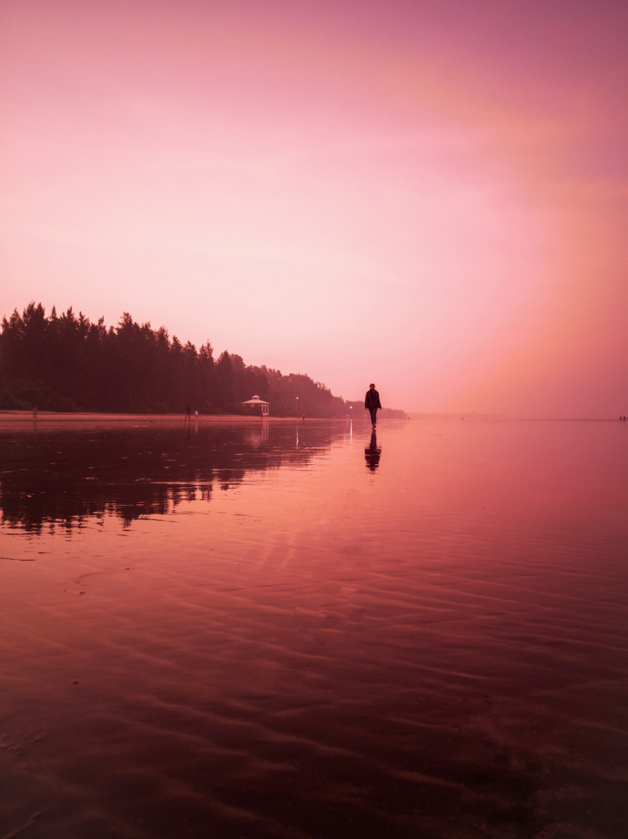 An Hour Of The Solace: Beautiful Silhouette Photography By Brijal Manohar Raut