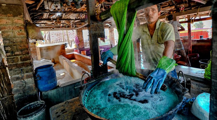 Processing Of Saree From Raw Yarn: Photo Series By Shaibal Nandi